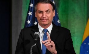 Pesquisa do Datafolha mostra que aprovação ao governo Bolsonaro aumentou para 37%