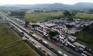 Caminhoneiros descartam greve após reunião com o Governo Federal