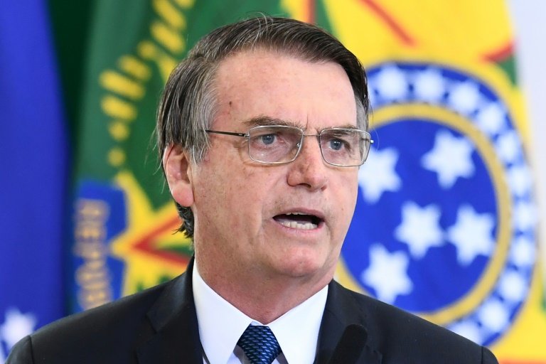 Bolsonaro anuncia que irá aumentar validade da Carteira Nacional de Habilitação