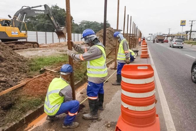 Postes de empresas impedem que obras na BR-316 sejam concluídas pelo Governo do Pará