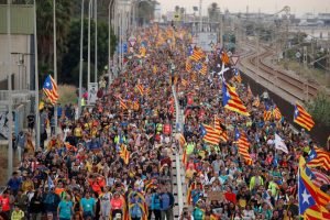 Protestos e greve geral continuam pelo quinto dia na Espanha