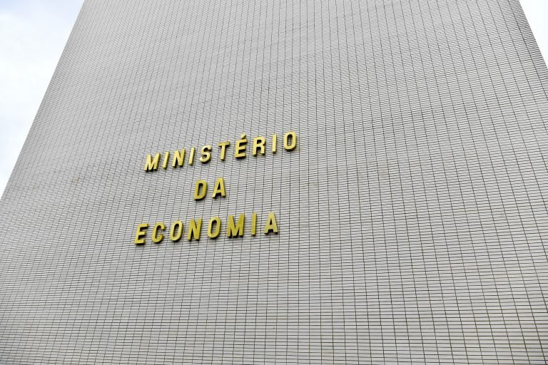 Ministério da Economia abre processo seletivo para contratar profissionais de TI