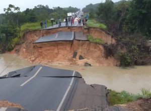 Chuvas intensas provocam danos em rodovias federais no Pará