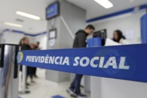 INSS inicia pagamento antecipado do 13º nesta quinta-feira