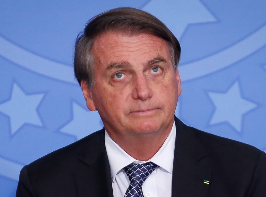 Bolsonaro anuncia que haverá redução no preço dos combustíveis nas próximas semanas