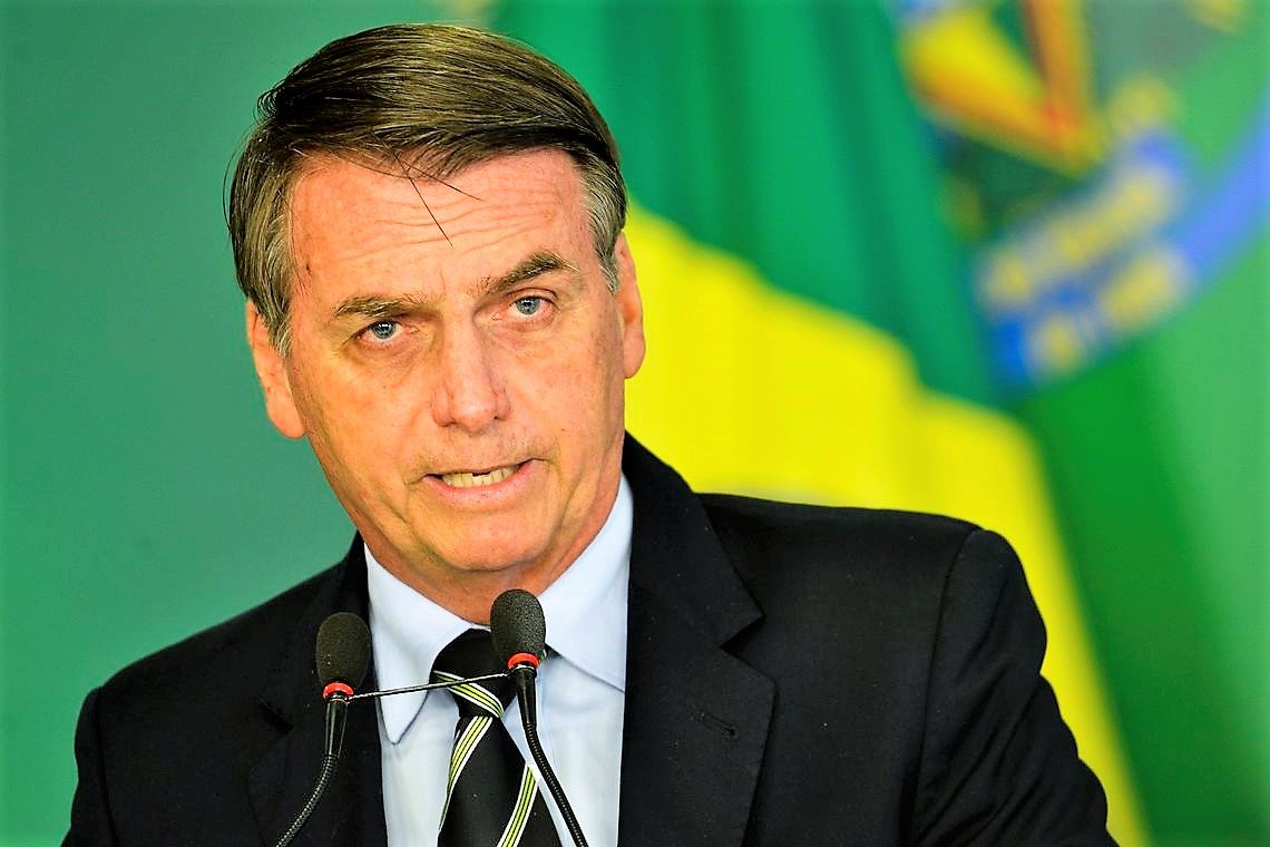 Bolsonaro decreta desconto de até 92% na dívida do Fies para estudantes de baixa renda