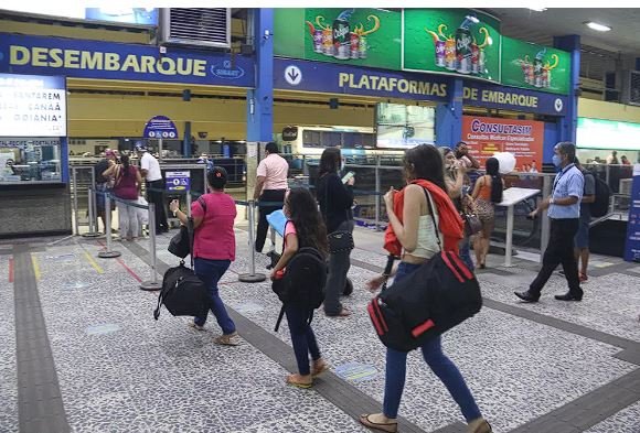 Helder anuncia gratuidade para viagens intermunicipais no Pará durante eleições do 2º turno